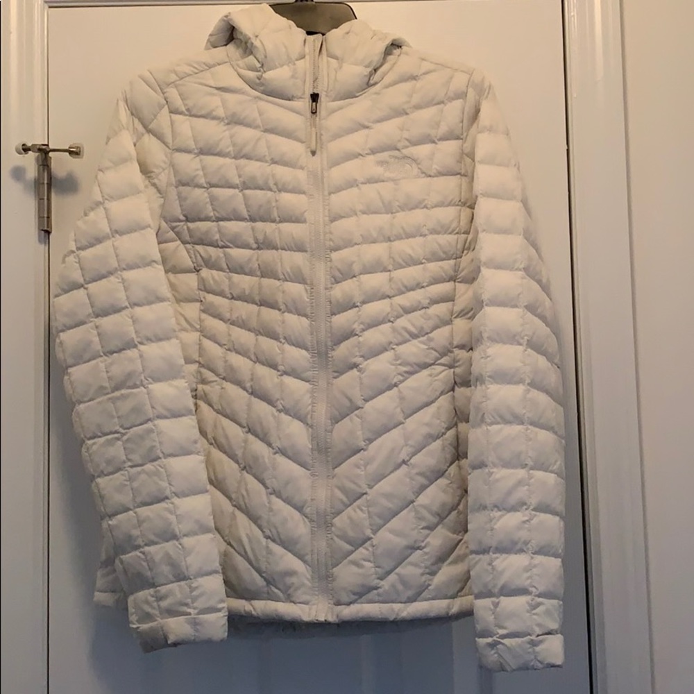 The North Face women’s Thermoball hooded jacket